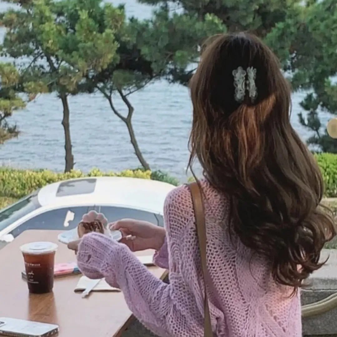 订婚当天富豪千金来虐渣